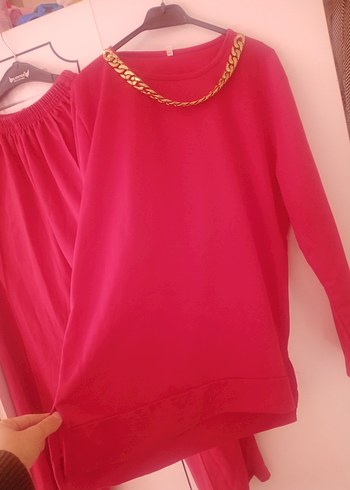 Kırmızı Zincir Detaylı Rahat Kesim Kadın Takım - Görsel 4