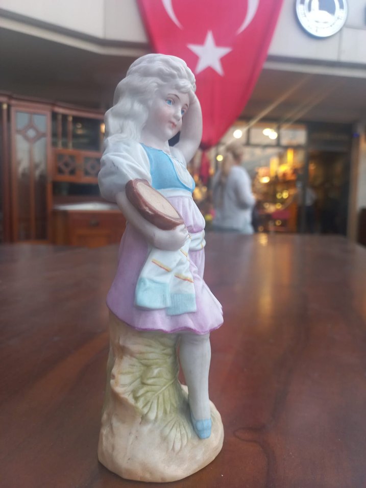 Pastel Renkli porselen biblo - Görsel 4