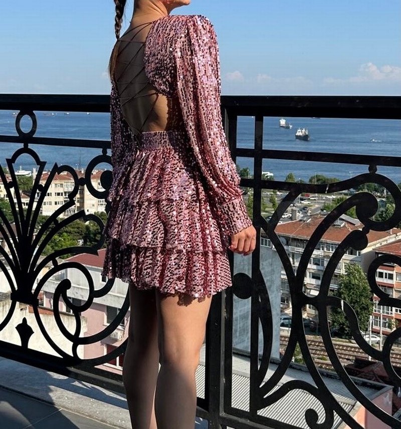 Pullu V Yaka Mini Elbise - Görsel 2