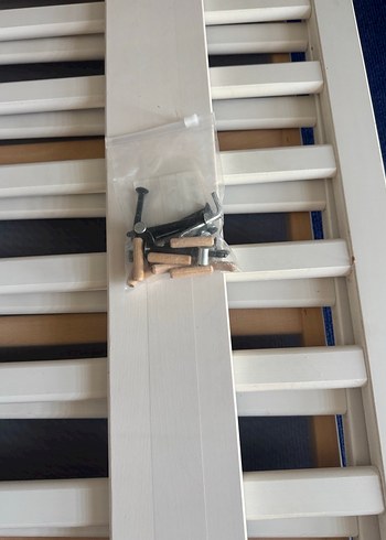 Beyaz ve Gri Bebek Beşiği - Görsel 4