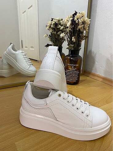 Zara ZARA yüksek tabanlı beyaz spor ayakkabı
