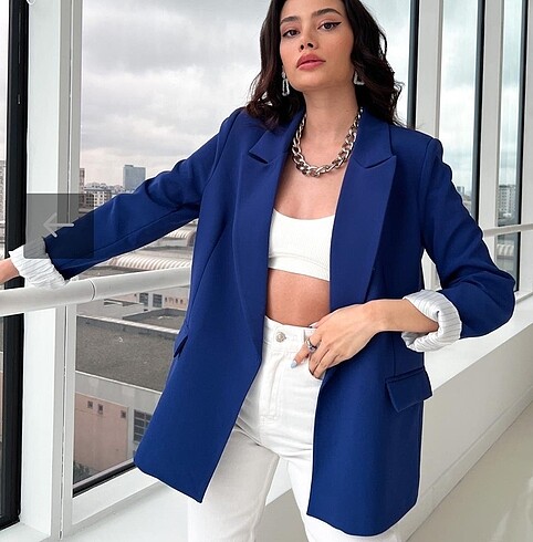Esra helvaci kol katlamali blazer ceket