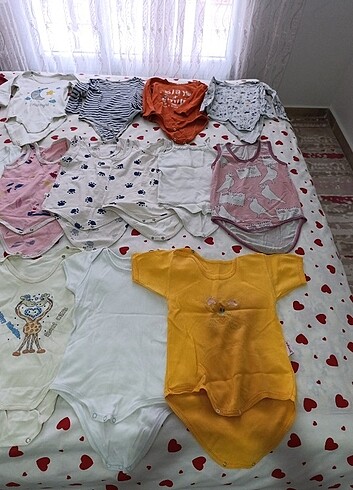 2 Yaş Beden çeşitli Renk Zibin çıtçıtlı badi