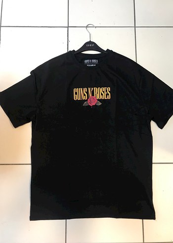 Pull and Bear Siyah Guns N' Roses Baskılı Tişört