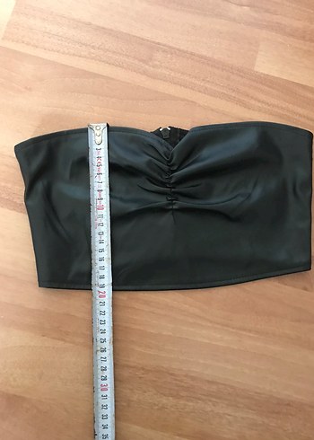 Kadın Siyah Deri Mini Şort ve Bustiyer takım - Görsel 5