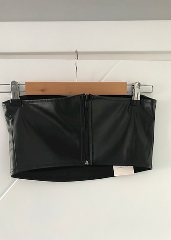 Kadın Siyah Deri Mini Şort ve Bustiyer takım - Görsel 3
