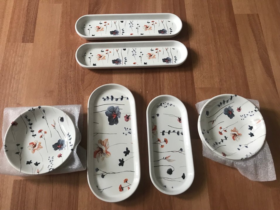 8 parça Beyaz Çiçek Desenli Seramik Servis Tabağı Seti - Görsel 2