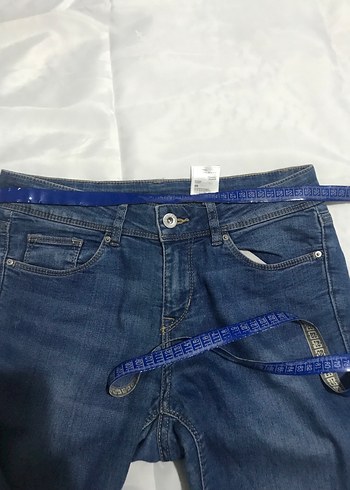 H&M Mavi Kadın Denim Dar Kesim Jean - Görsel 4