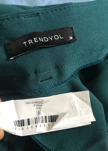 Yeşil Parlak Kumaş Kadın Pantolon - Görsel 3