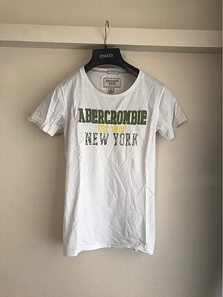 Abercrombie fitch tshirt