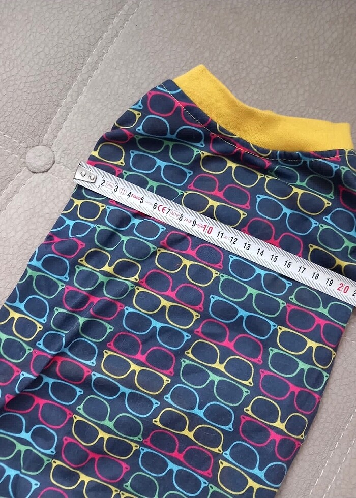 Gözlük desenli kedi elbisesi - Görsel 3