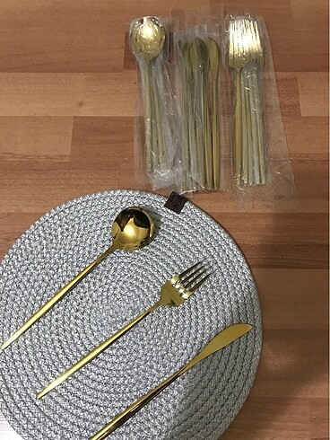 Beden 18 parça gold renk yemek çatal bıçak takımı