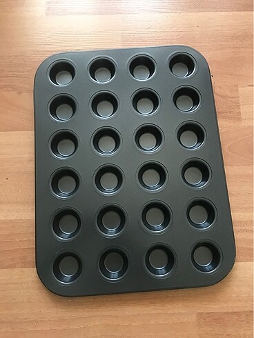 Granit 24 lü muffin kalıbı