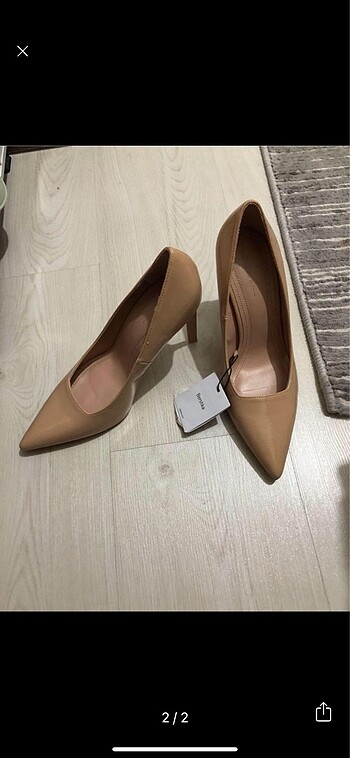 BERSHKA pudra stiletto