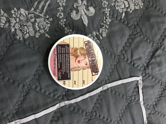 universal Beden The balm mary lou manizer