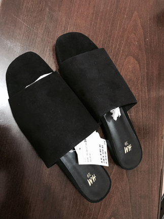 39 Beden H&M terlik