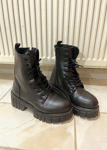 38 Beden Kadın Siyah Deri Platform Topuklu Goth Bot