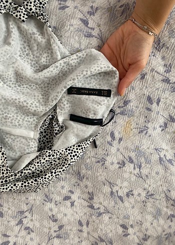 Düğmeli V Yakalı Kadın Mini Tulum - Görsel 4