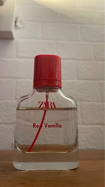 Zara Red Vanilla Parfüm