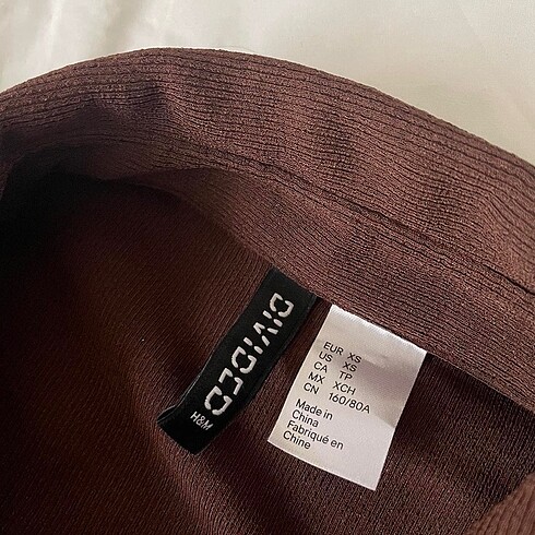 xs Beden mini düğmeli h&m elbise