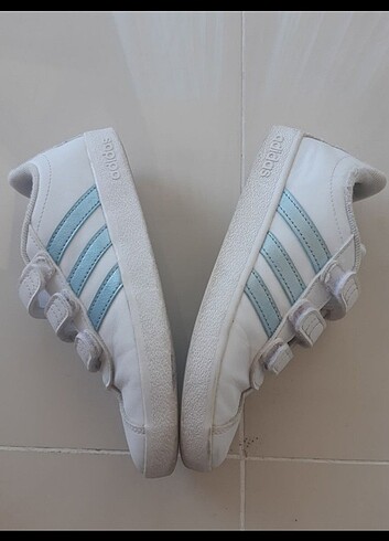 Adidas spor ayakkabı