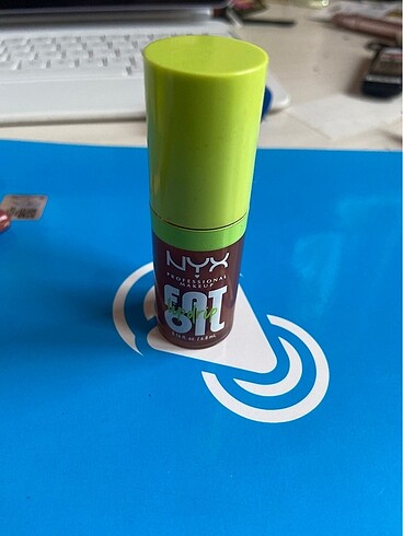 Nyx lip oil