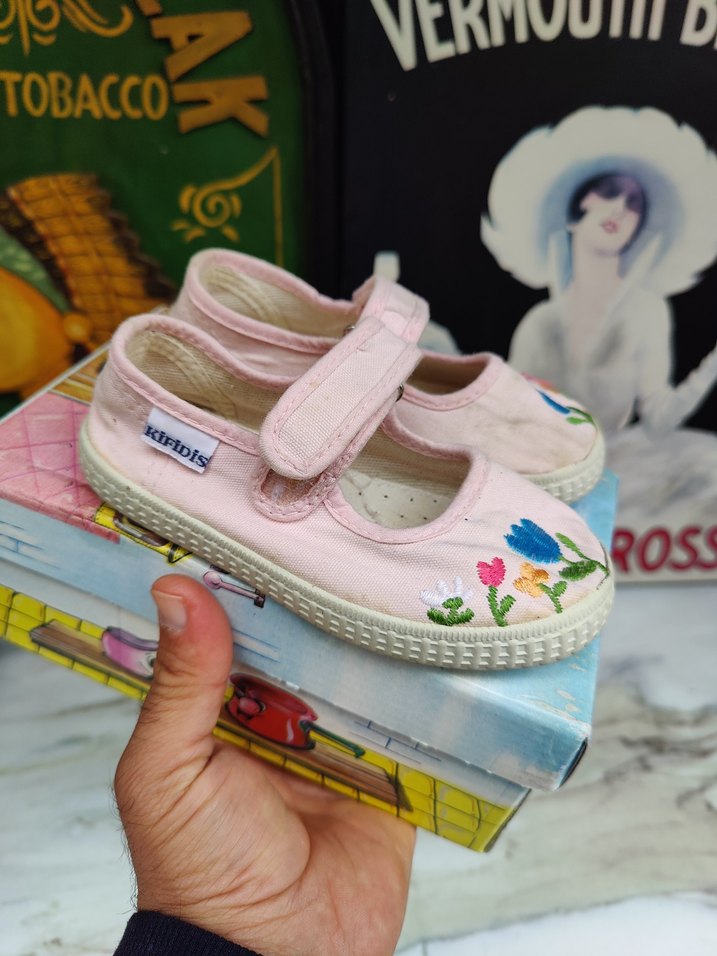 İspanya malı kız çocuk ayakkabısı 25 numara - Görsel 2