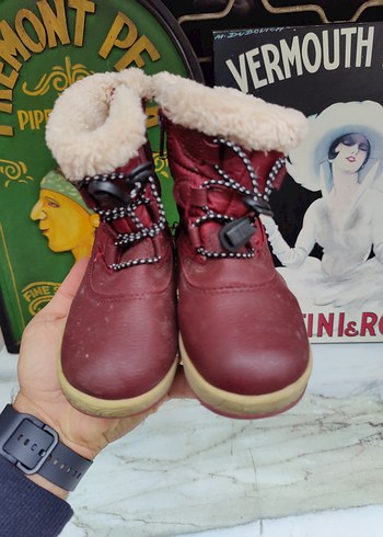 25 numara kız çocuk botu - Görsel 3