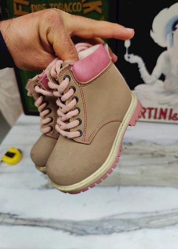 Bej Süet Kız Çocuk Botu LC Waikiki 25 numara - Görsel 3