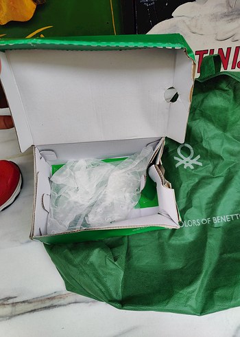 betotton sıfır spor ayakkabı kutulu poşetli 23 numara - Görsel 7