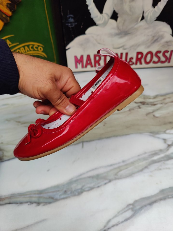 LC Waikiki 31 numara Kırmızı Fiyonklu Kız Çocuk Babet - Görsel 5