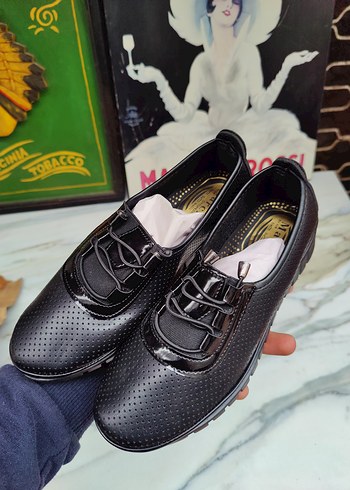 Marc ortopedik 36 numara Siyah Parlak Kadın Günlük Ayakkabı - Görsel 3