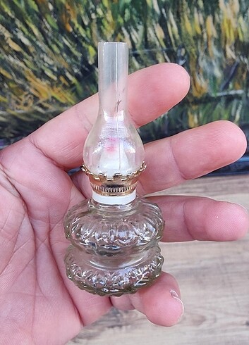 Eskilerden Nadir gaz lambası formunda koku şişesi