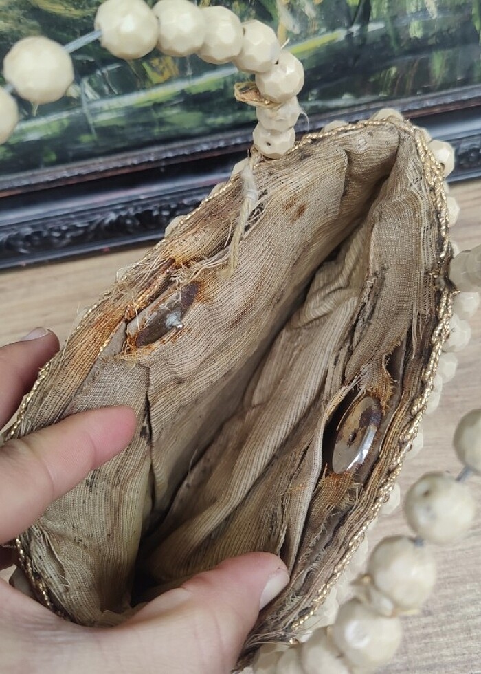 Çok eskilerden antika kadın çantası  - Görsel 3