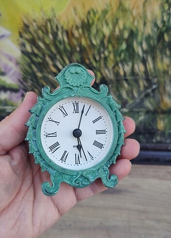 Avrupa metal kasa pilli masa saati  - Görsel 2