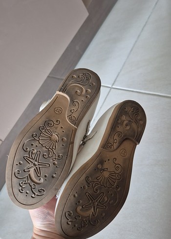 Kız Çocuk Beyaz Tokalı Babet - Görsel 2