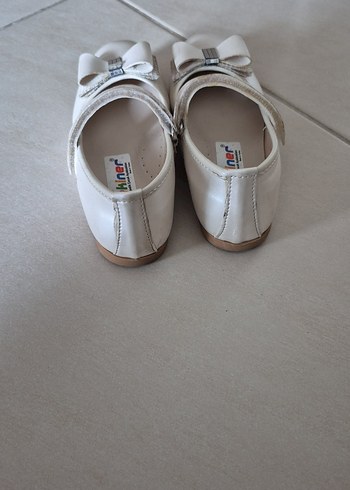 Kız Çocuk Beyaz Tokalı Babet - Görsel 3