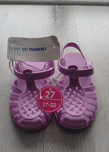 LC Waikiki İgor model sandalet 