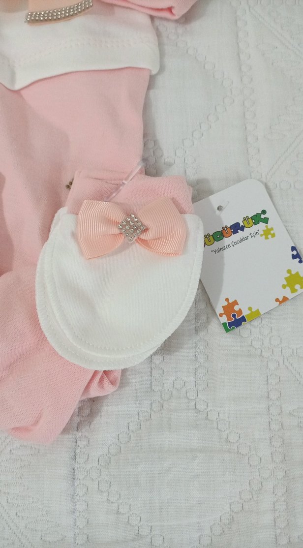 Dantel Detaylı Pembe Bebek Hastane Kıyafeti - Görsel 4