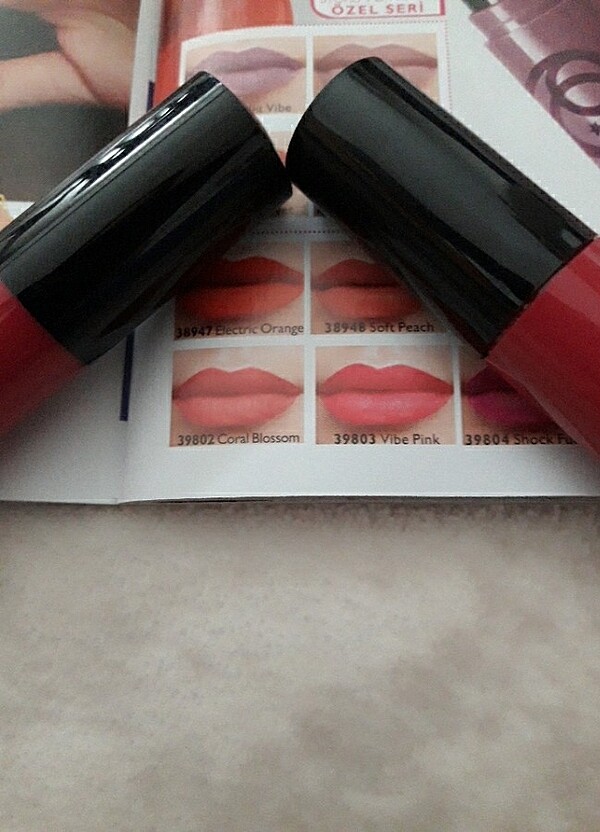 BÜYÜLEYİCİ 2 RENK İLE ONCOLOUR MAT  RUJ - Görsel 5