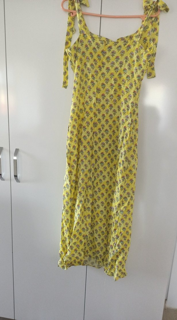 Sarı Çiçekli V Yaka Midi Elbise - Görsel 4