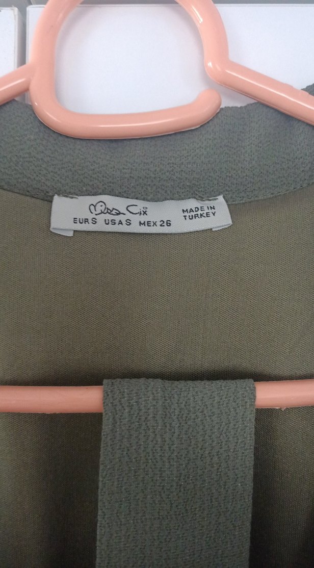 Kadın Kolsuz V Yaka Haki Uzun Elbise - Görsel 3