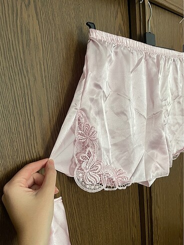 l Beden pembe Renk Saten Şortlu Pijama Set