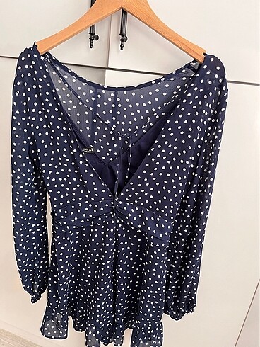 H&M Puantiur detaylı lacivert tulum