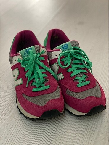 New balance spor ayakkabı
