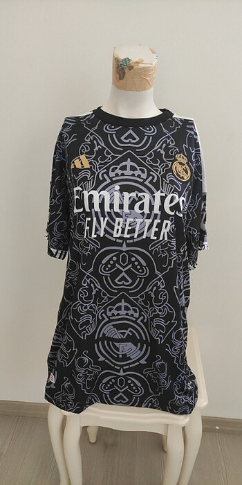 Adidas Real Madrid forma