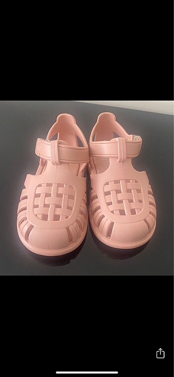 21 Beden İgor Tobby Solid sandalet
