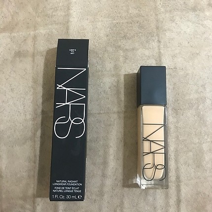 Nars natural radıant longwear foundatıon