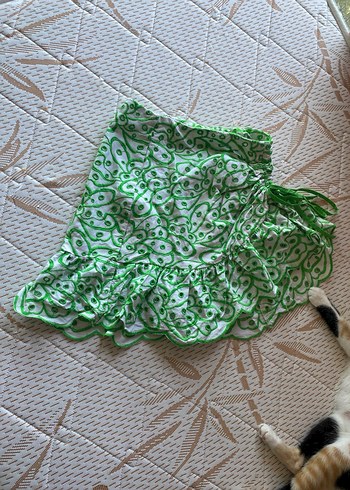 32 Beden yeşil Renk Brodeli Mini H&M Etek XXS