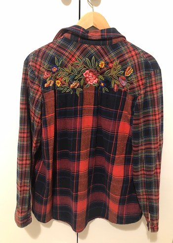 Nakışlı Düğmeli Kadın Gömlek - Görsel 2